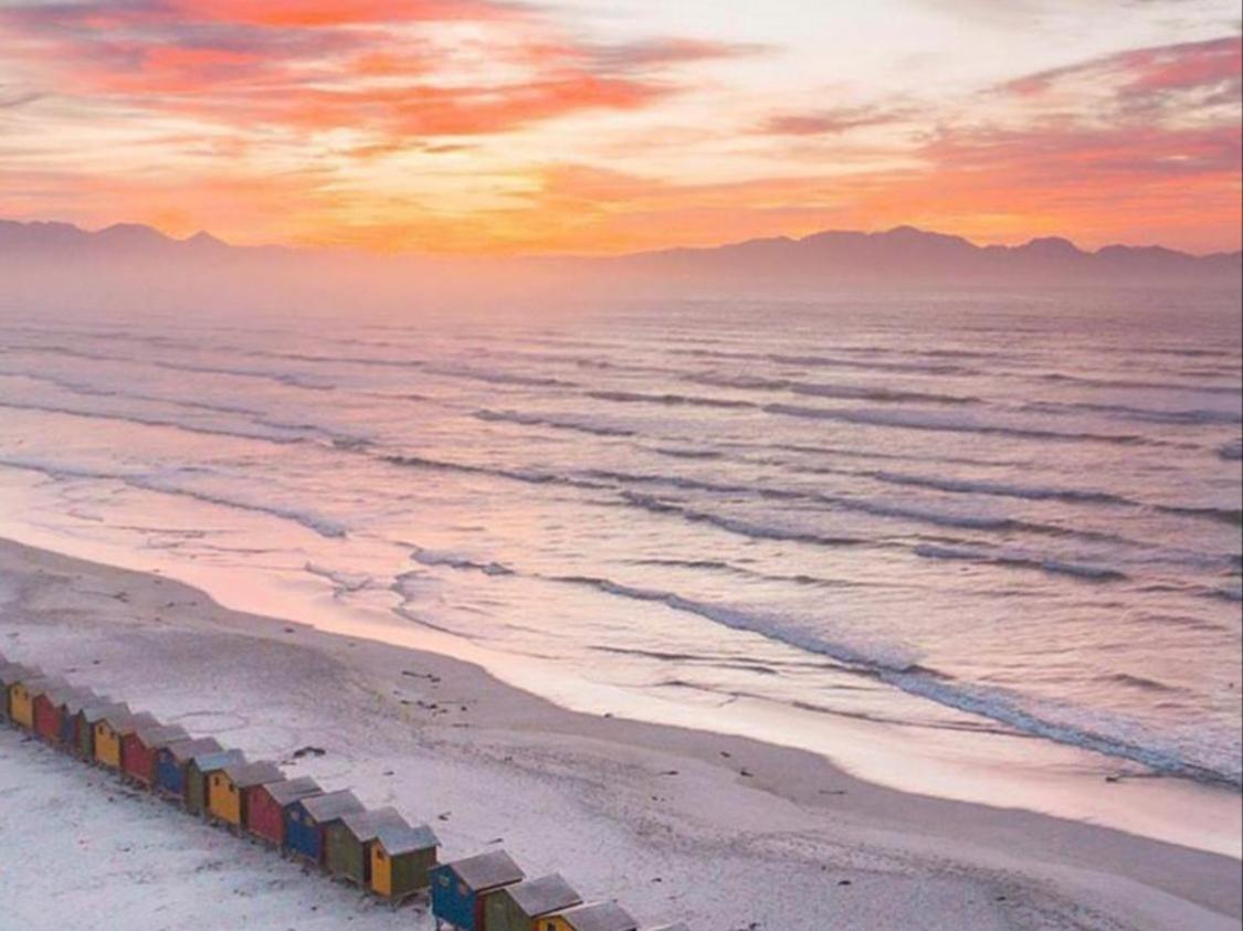 Cape Capsules Hotel Muizenberg Exterior photo