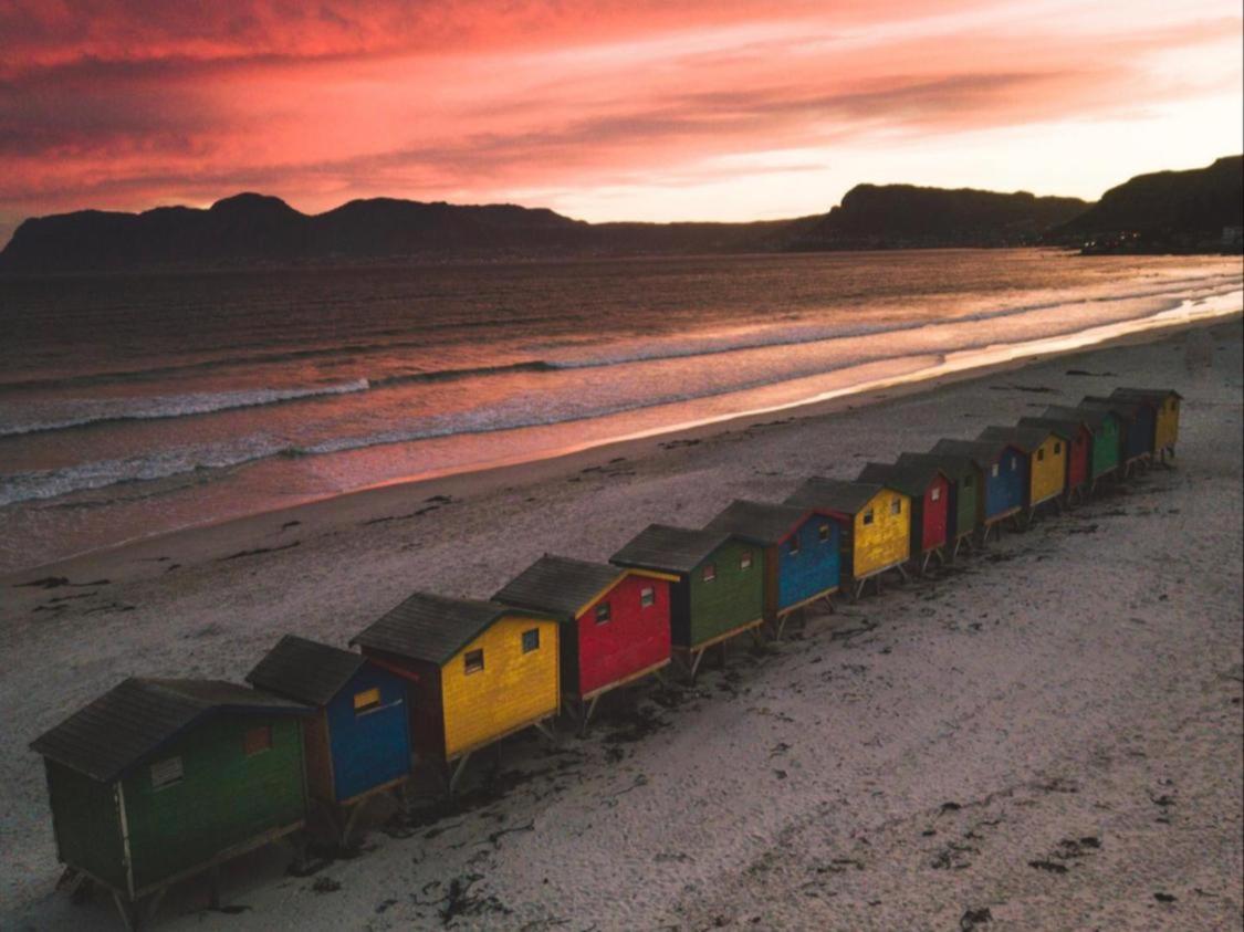 Cape Capsules Hotel Muizenberg Exterior photo